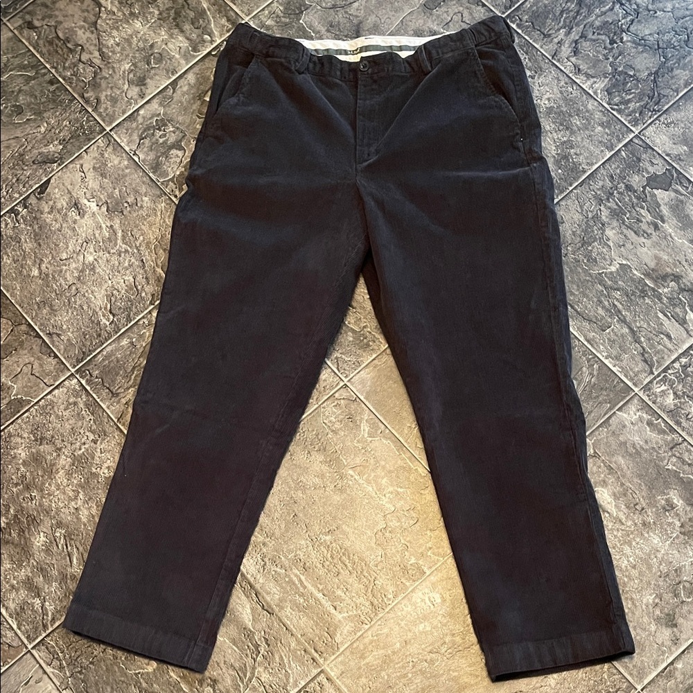 L.L. BEAN Men's Black Classic Casual Corduroy Cottage Coastal Preppy Pants